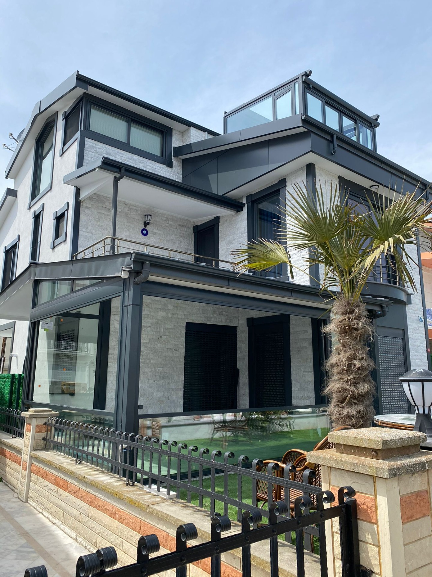 İstanbul’da ısı yalıtımlı alüminyum doğrama kapı ve pencere uygulaması